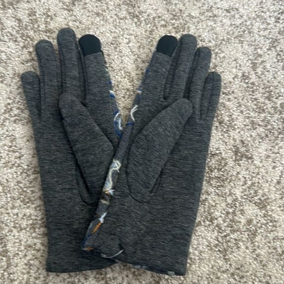 Gray Embroidered Women’s Gloves - Picture 3 of 4